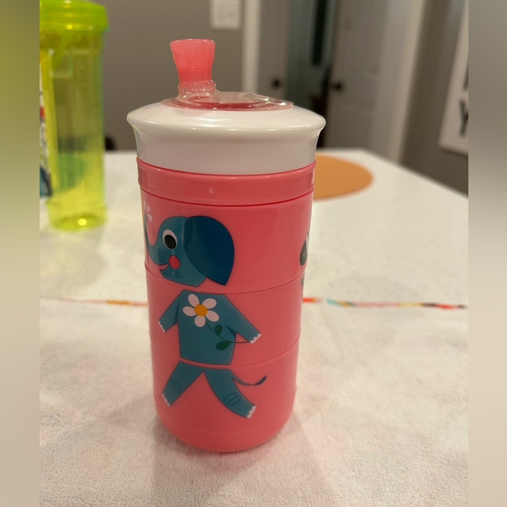 MUNCHKIN TWISTY MIX & MATCH ANIMAL SIPPY CUP - Picture 5 of 6